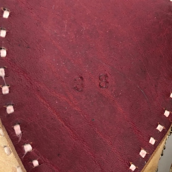 Beautiful Handmade Leather Mirrored Slippers - Picture 6 of 8